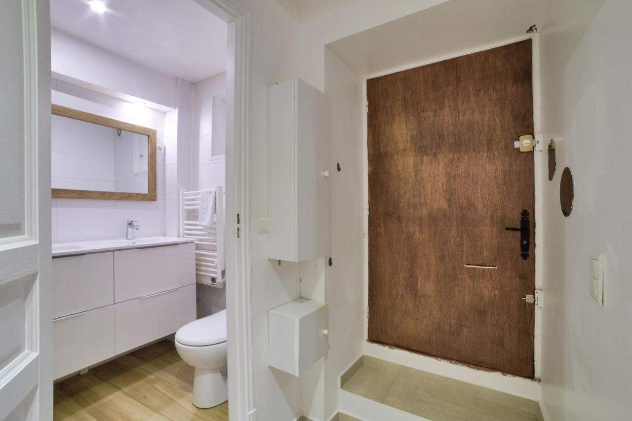 Superb Flat Near The Beach In Antibes Buitenkant foto